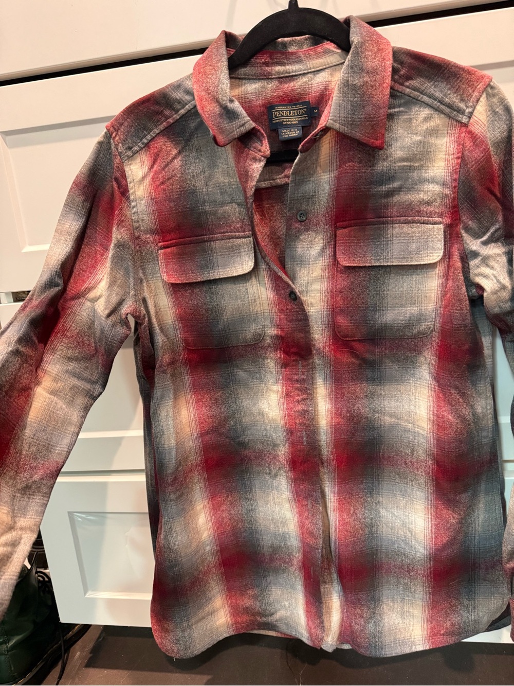 Pendleton Women’s M Red & Gray Plaid Button-Up Shirt